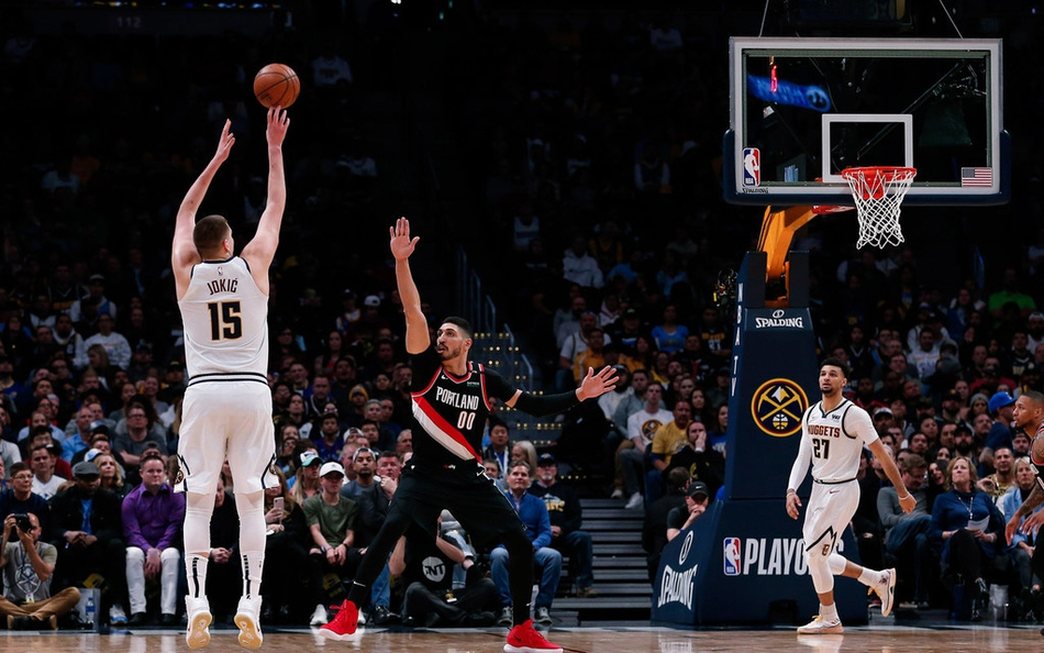 Nikola Jokic tái hiện hình ảnh huy hoàng của Carmelo Anthony trong trận đại thắng của Nuggets